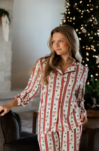 Holly Berry + Bows Women's Set